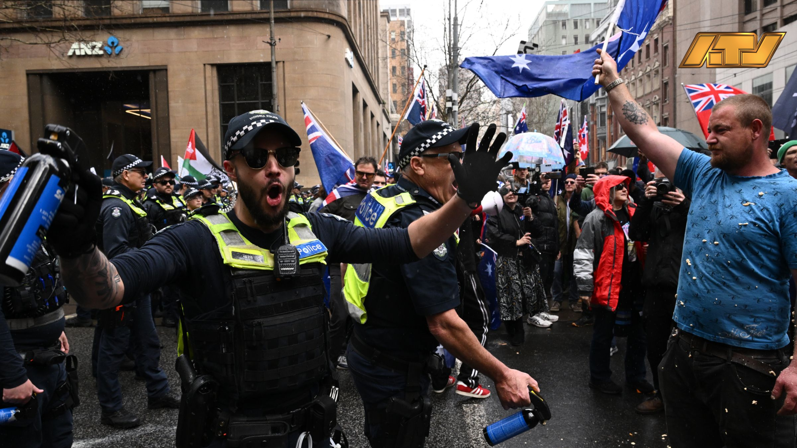 Tienduizenden Australiërs demonstreren tegen immigratie; spanningen met extreemrechtsen tegendemonstranten