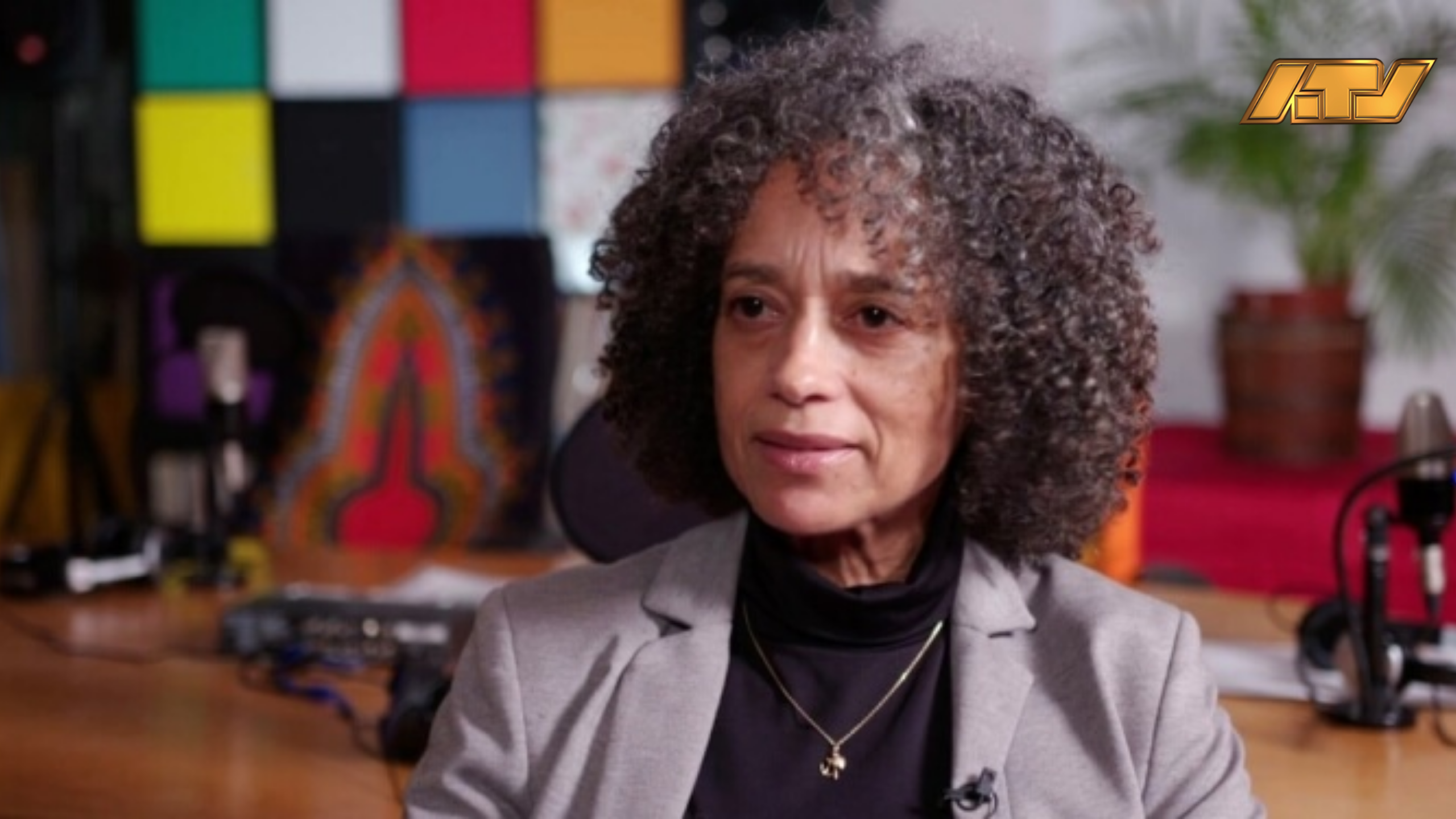 Gloria Bottse ontvangt Global Humanitarian Award in India