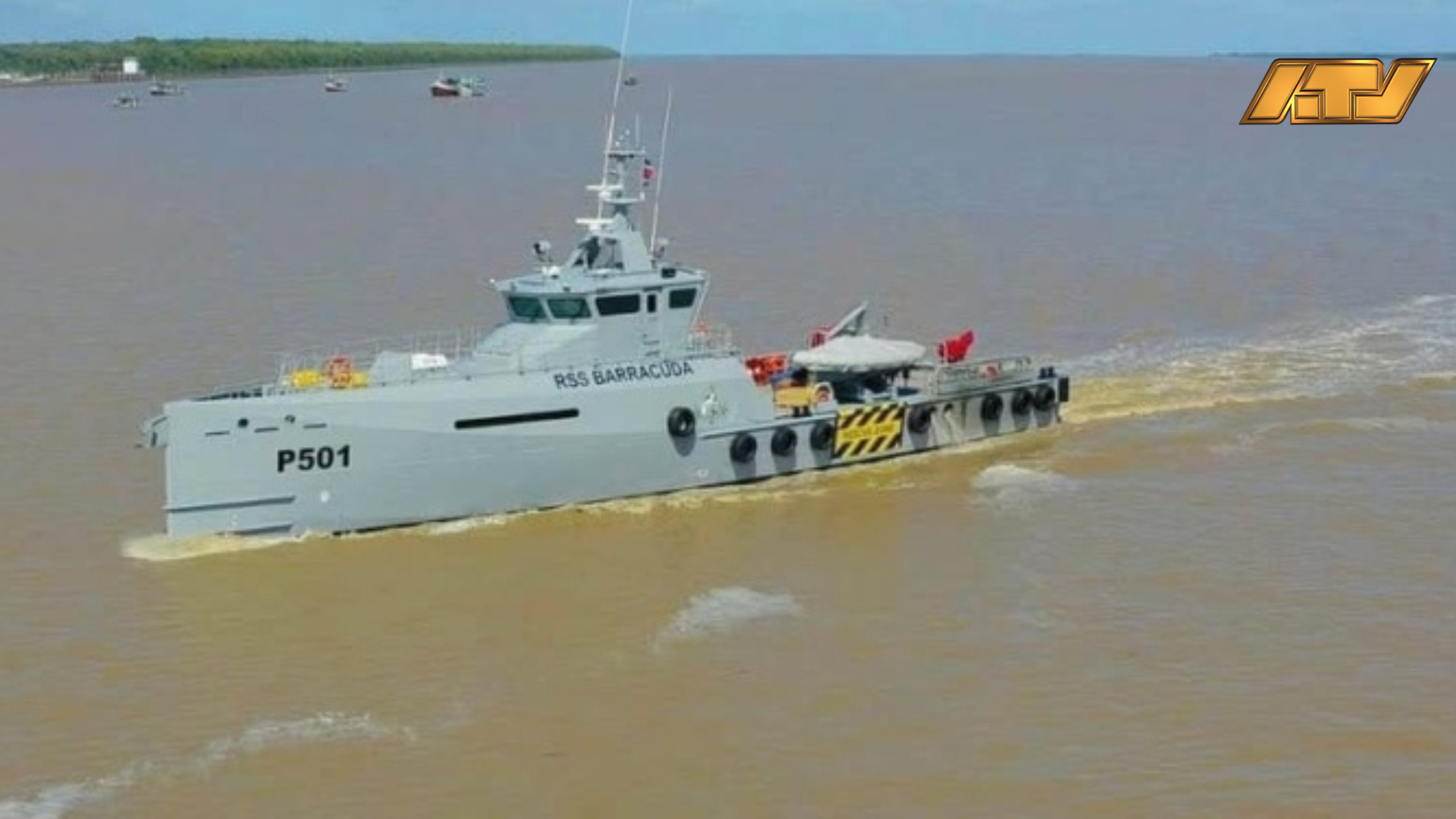 Snelle inzet Marine voorkomt ramp bij vastgelopen sleepboot Martijn Eva