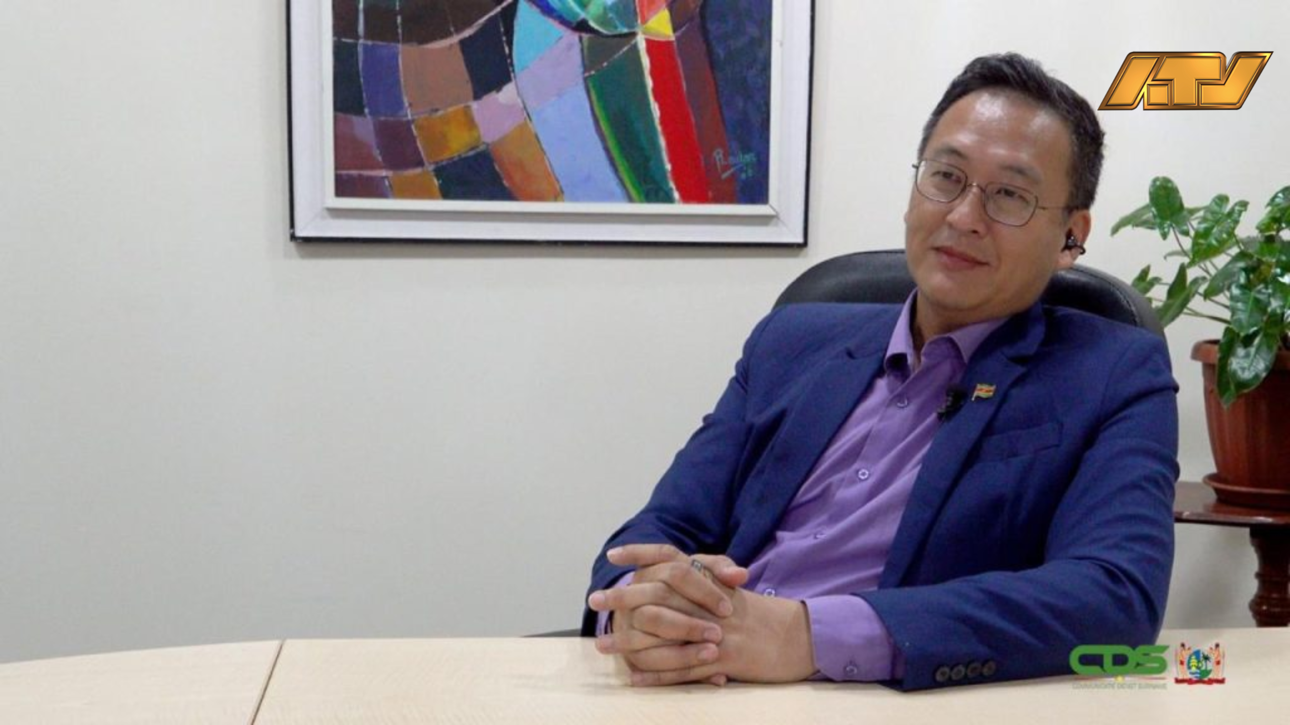 Minister Tsang: alle zandwegen moeten op termijn worden verhard