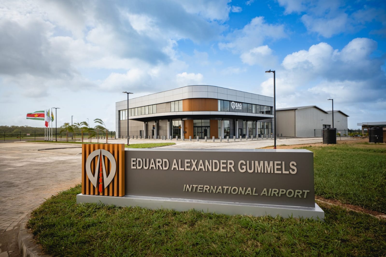 EAG AIRPORT VIERT 1 JAAR OPERATIE: ‘ZERO-ACCIDENT EN KLAAR VOOR OLIE- EN GASGROEI’